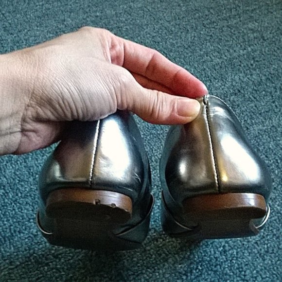 Madewell Gold Patent Leather Flats - Picture 5 of 12